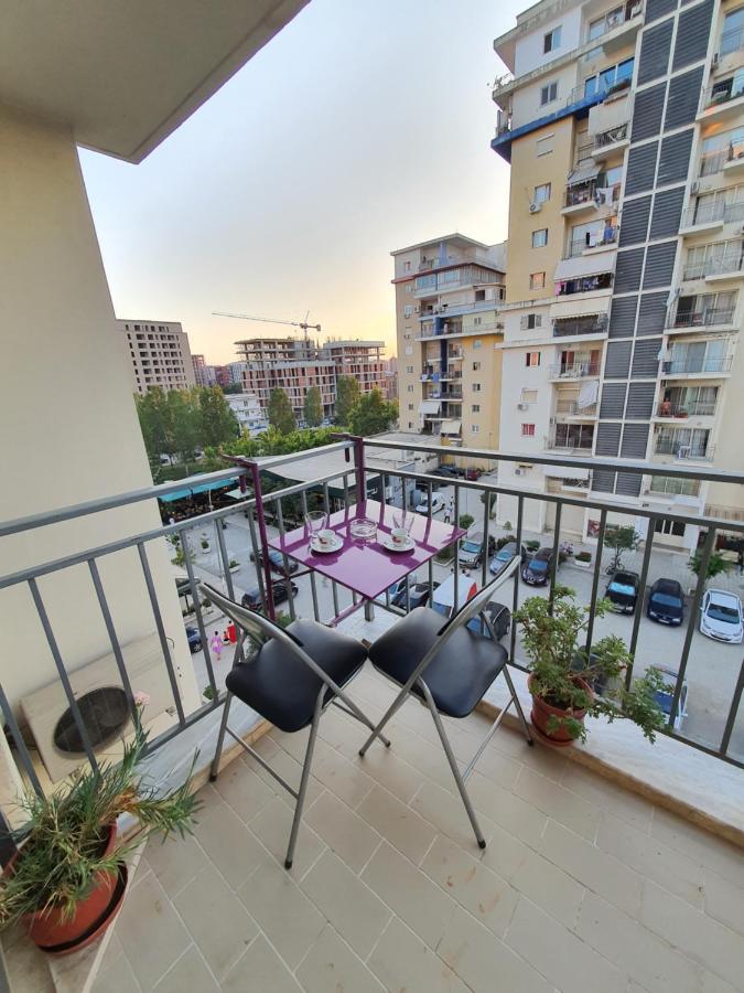 Cozy 1 Bedroom Apartment Near Parks, Cafes & Restaurants Tirana Exterior photo